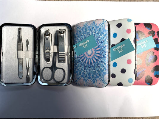 Assorted Nail Kits image 0