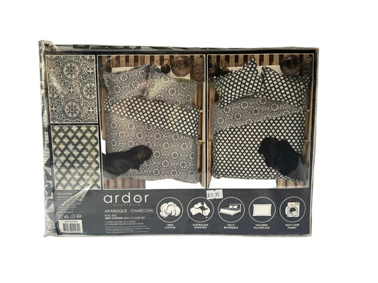 Ardor- King - Arabesque Charcoal Quilt Set