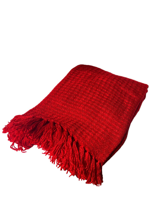 Linen & Things Red FringedThrow