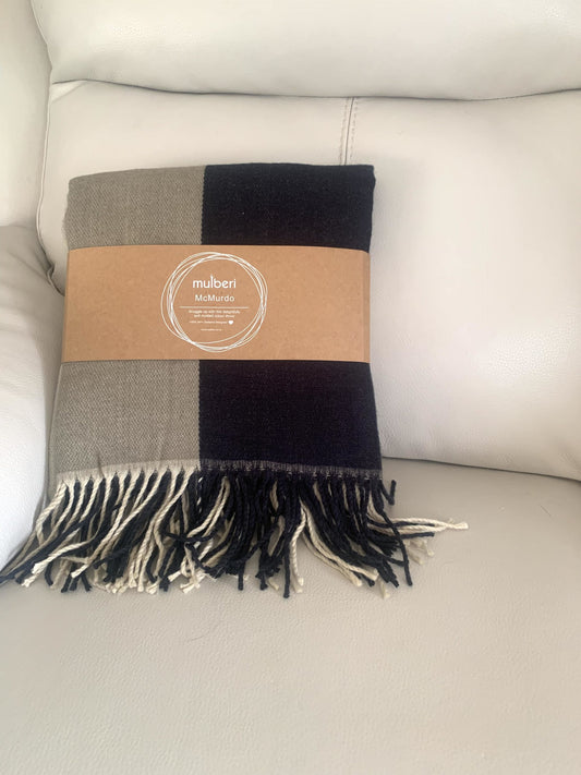 Mulberi - Throw McMurdo Taupe/Navy image 0