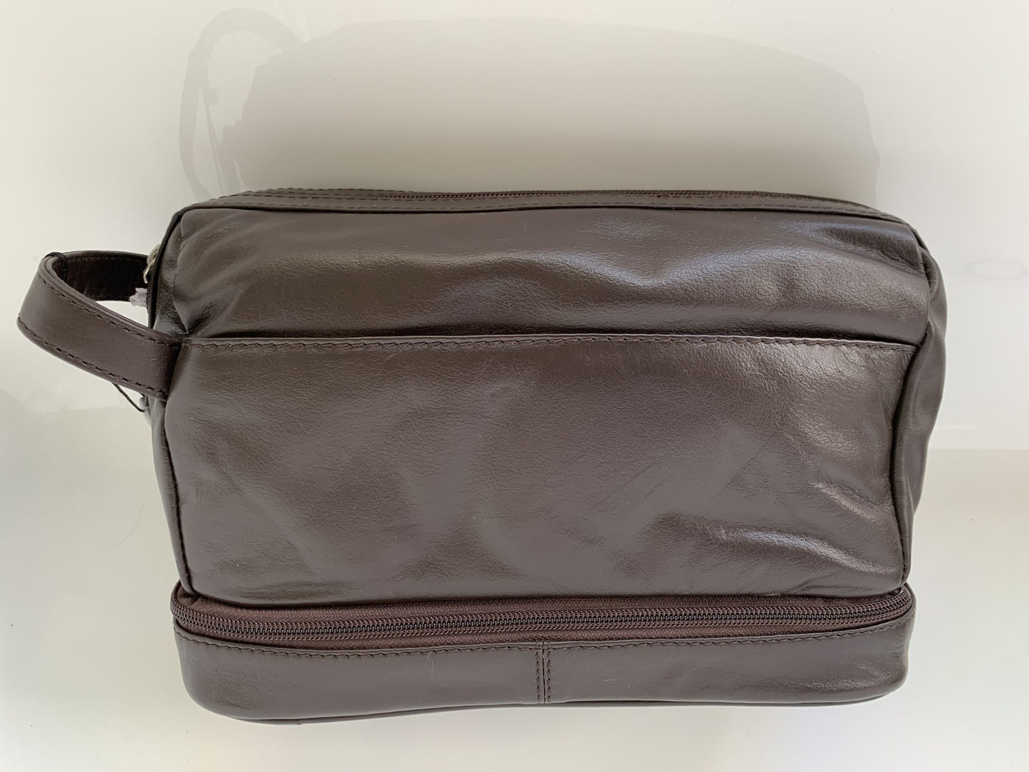 Oran - Leather Toiletry Bag Brown image 0