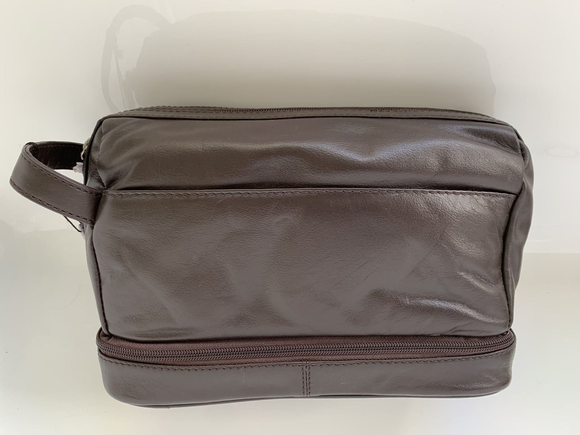 Oran - Leather Toiletry Bag Brown image 0