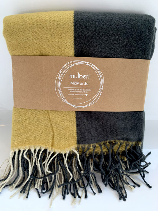 Mulberi - Throw McMurdo Taupe/Navy image 1