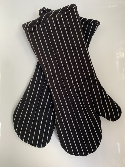 Craft Studio Stripe Oven Mitt Set 2 Black / White image 0