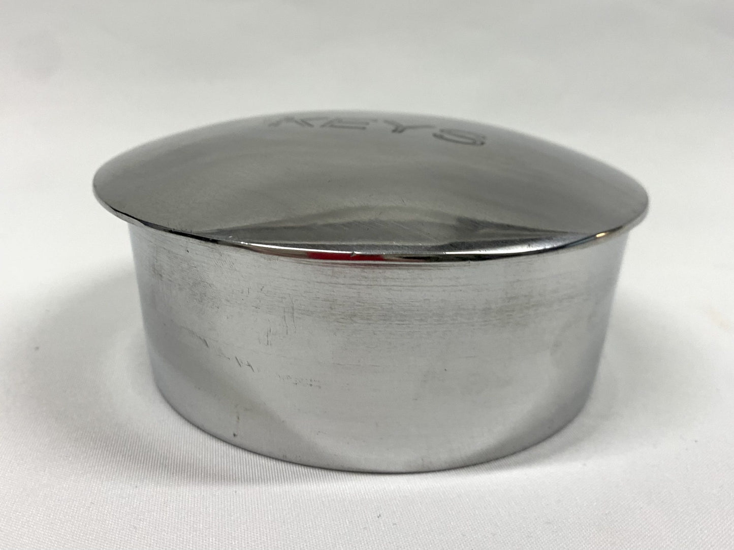 Keys - Metal Bowl with lid image 1