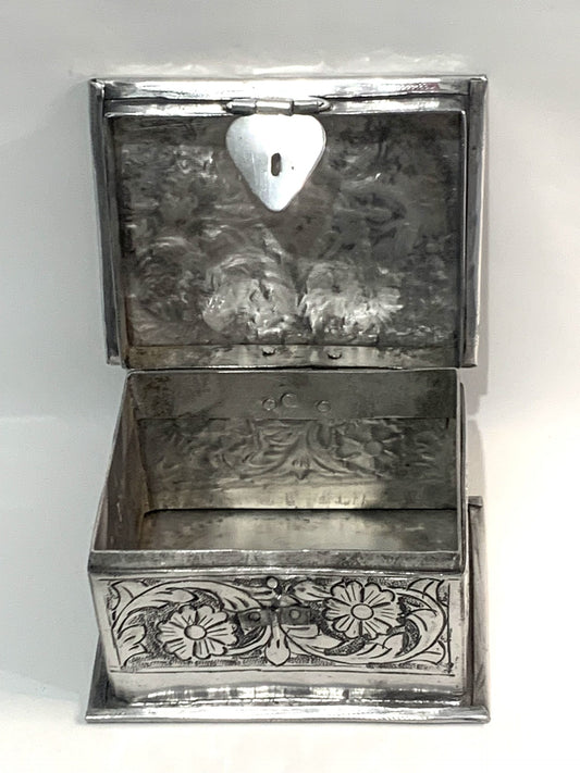Metal Trinket Box Small image 1