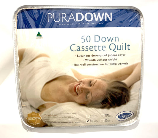 Pura Down - 50 Down Cassette Quilt - Queen image 0